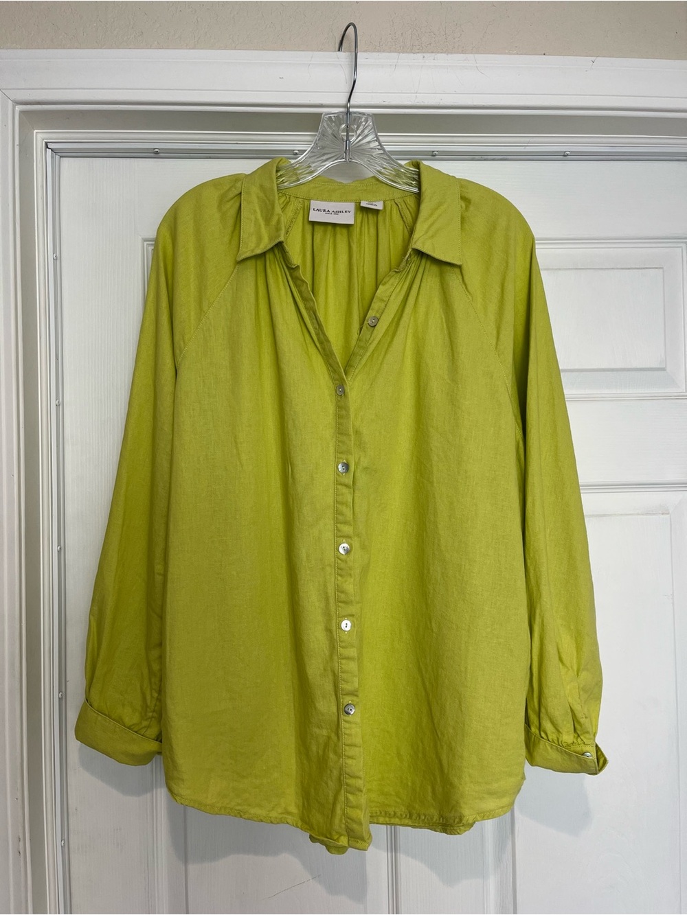 Laura Ashley | Y2K Chartreuse Linen Blend Button Up Shirt, Large